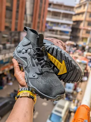 Grand Hike Sneakers