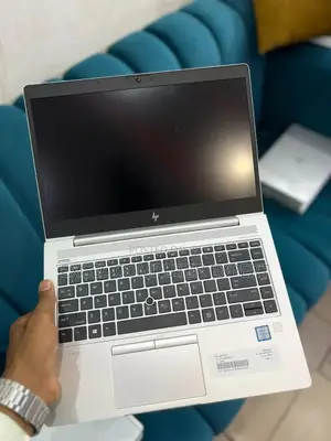New Laptop HP EliteBook 840 G5 8GB Intel Core i5 SSD 256GB