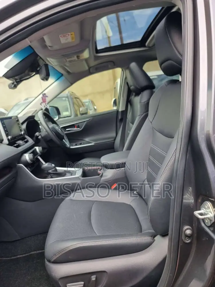 Toyota RAV4 2022 Gray