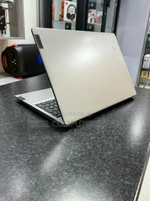 New Laptop Lenovo IdeaPad 300 4GB Intel Core I5 HDD+SSD 256GB