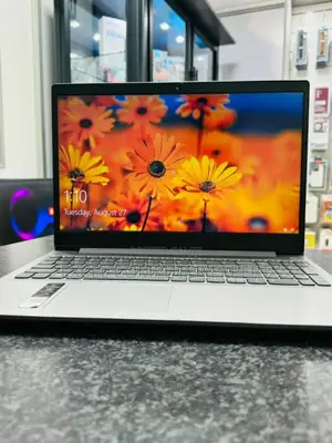 New Laptop Lenovo IdeaPad 300 4GB Intel Core I5 HDD+SSD 256GB