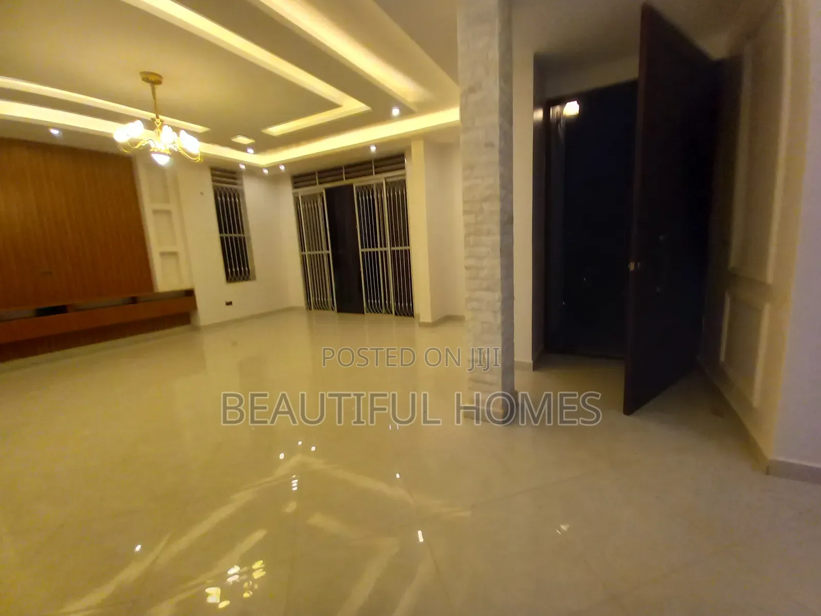 Furnished 5bdrm Duplex in Kira Rich Estate for sale