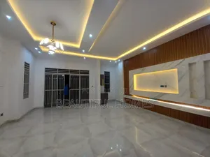 Furnished 5bdrm Duplex in Kira Rich Estate for sale