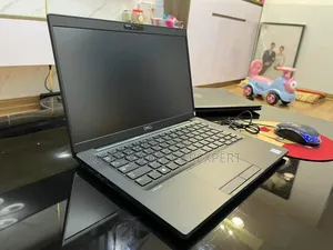 New Laptop Dell Latitude 7490 8GB Intel Core I7 SSD 256GB