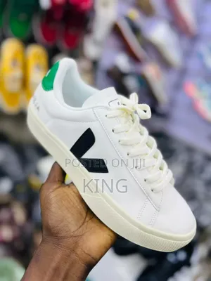 Veja v-1000 Sneakers