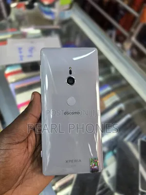 Photo - Sony Xperia XZ2 64 GB White