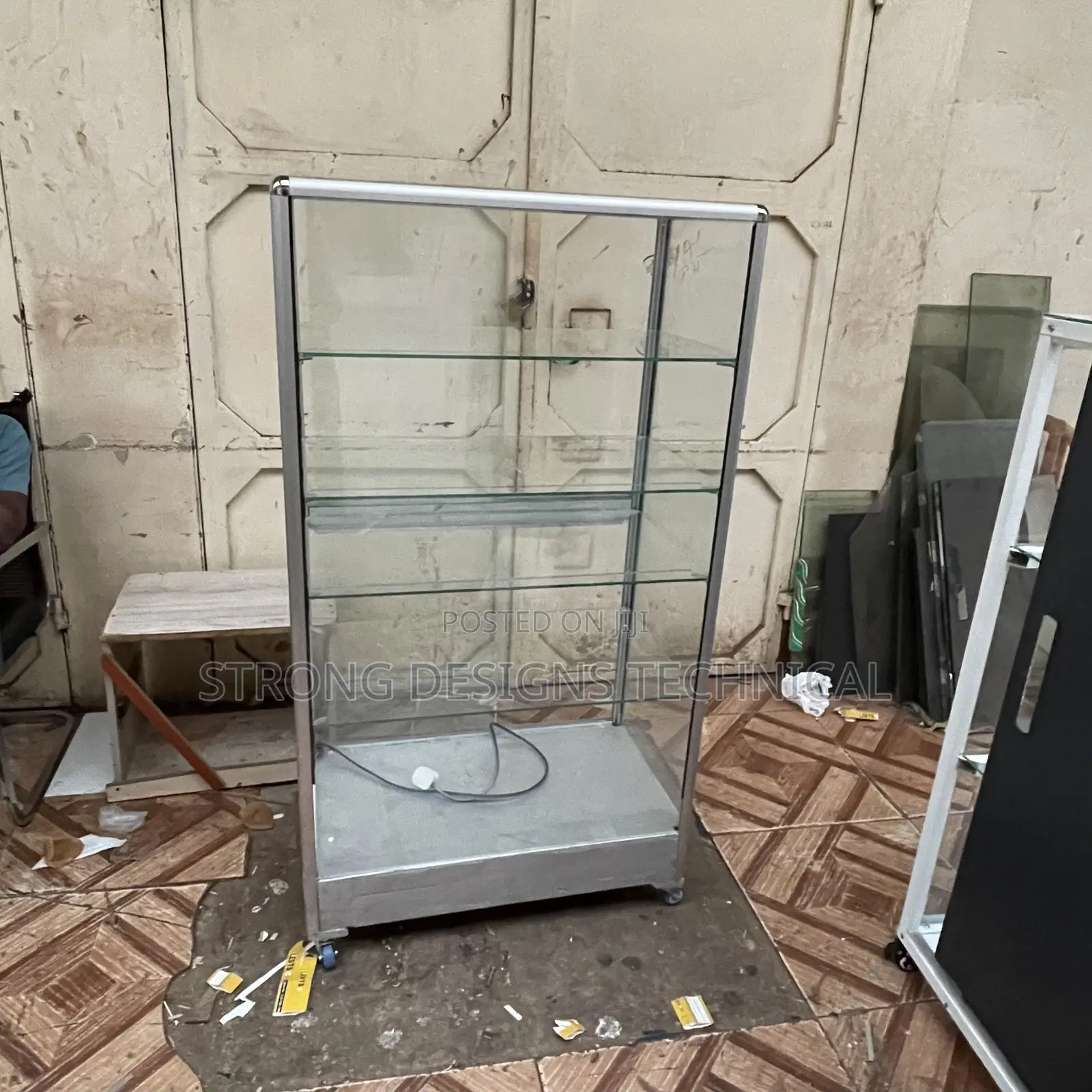 Glass Showcase/ Display Counter for Phones/Cosmetics,Watches