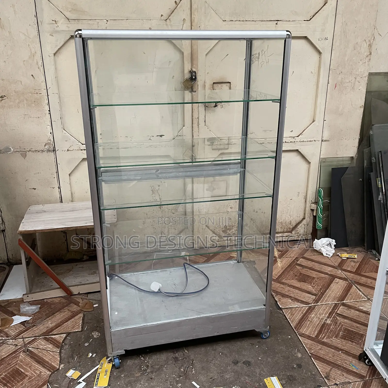 Glass Showcase/ Display Counter for Phones/Cosmetics,Watches