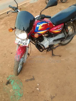 Bajaj Boxer 125 2022 Red