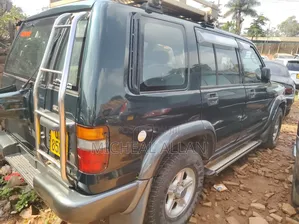 Isuzu Trooper 2001 Green