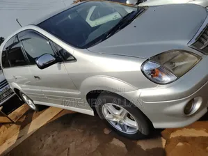 Toyota Nadia 2002 Silver