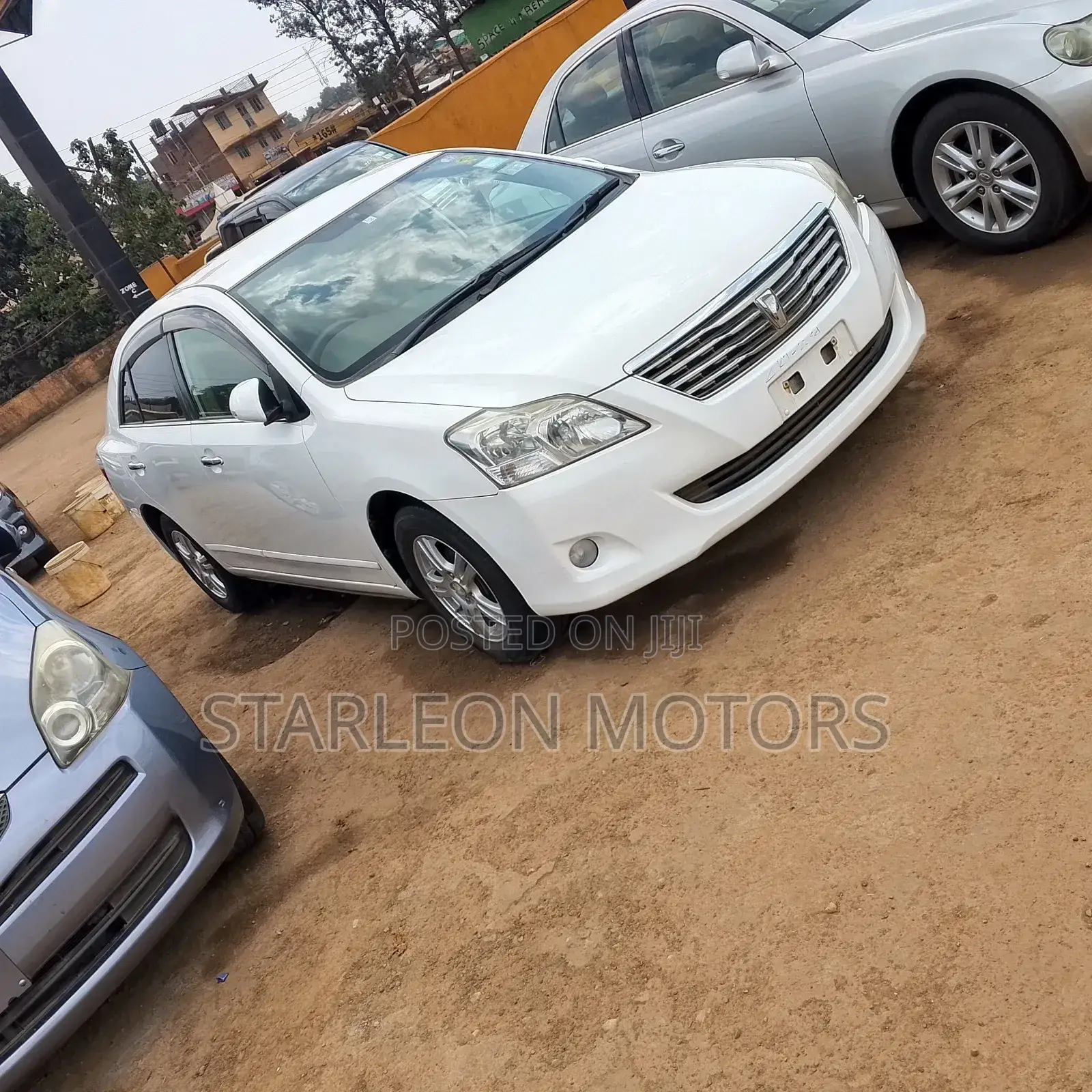 Toyota Premio 2010 White