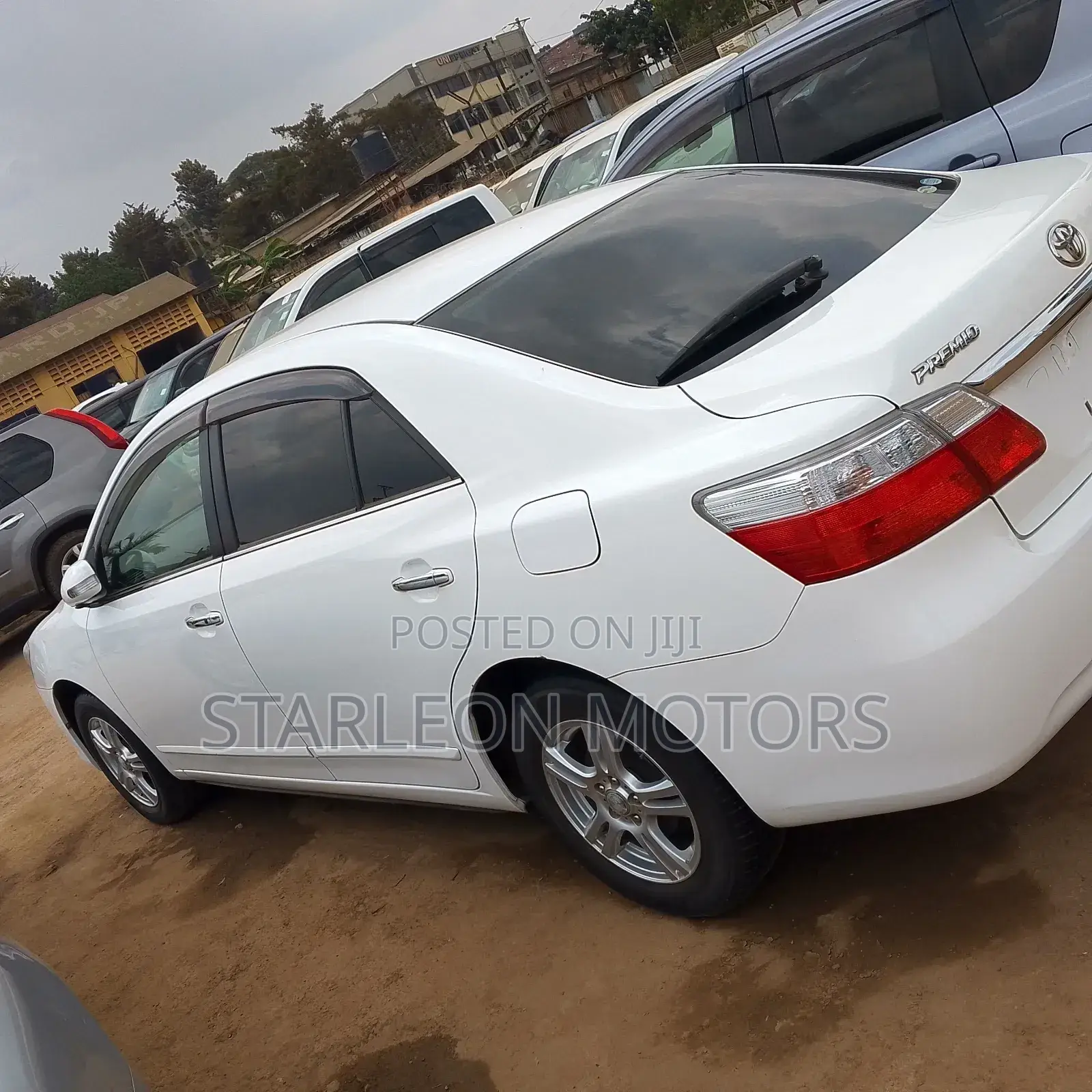 Toyota Premio 2010 White