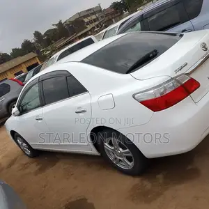 Toyota Premio 2010 White