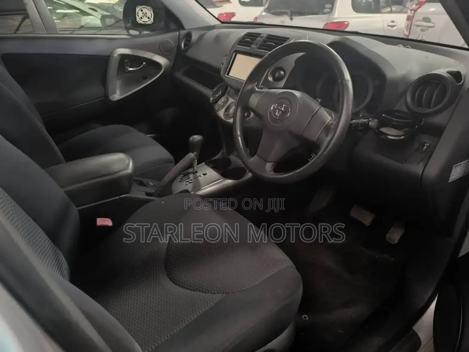 Toyota RAV4 2010 Silver