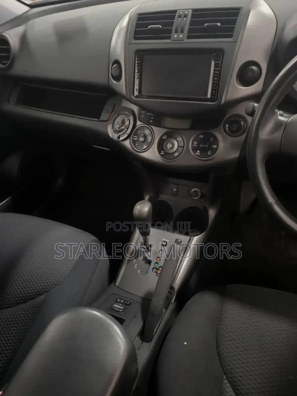 Toyota RAV4 2010 Silver