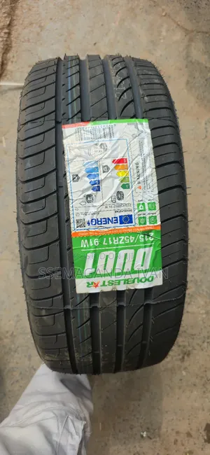 215/45r17 Double Star Tyre