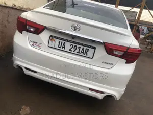 Photo - Toyota Mark X 2013 White
