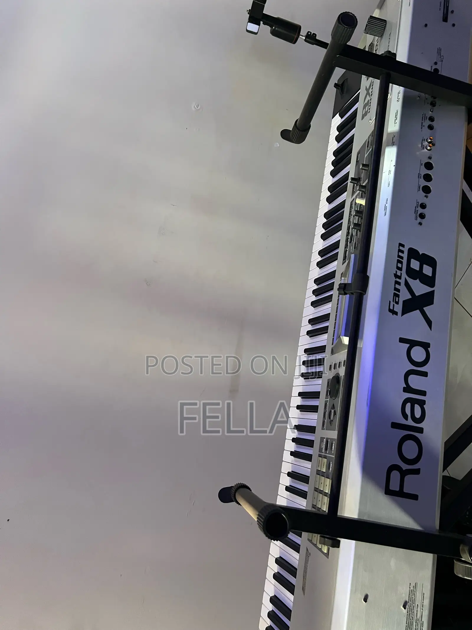 Keyboard Roland Fantom X8