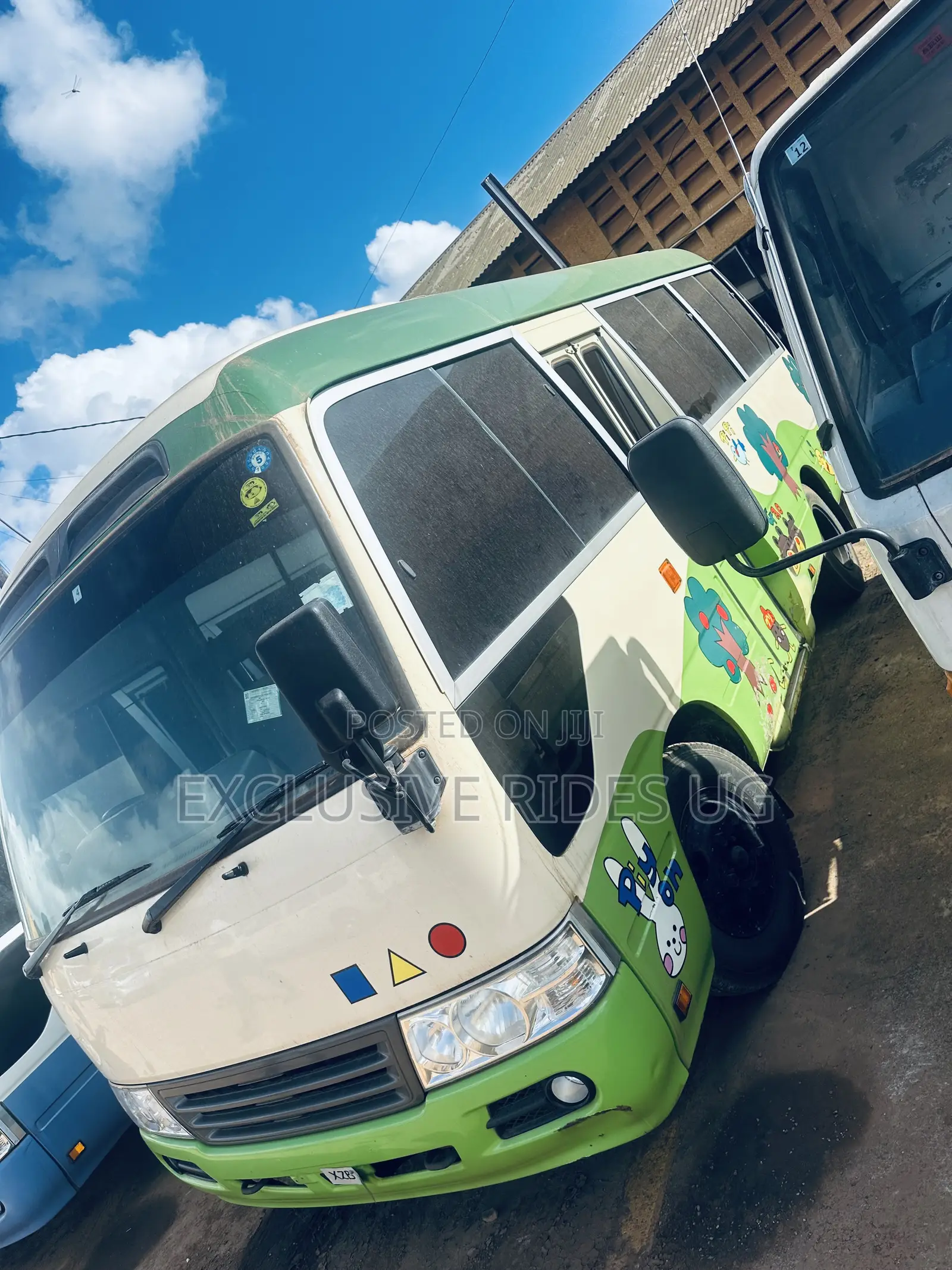 Toyota Coaster 2010 Green