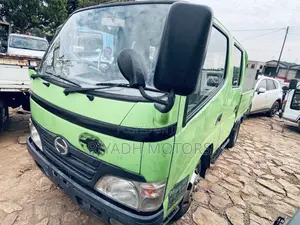 Hino Double Cabin
