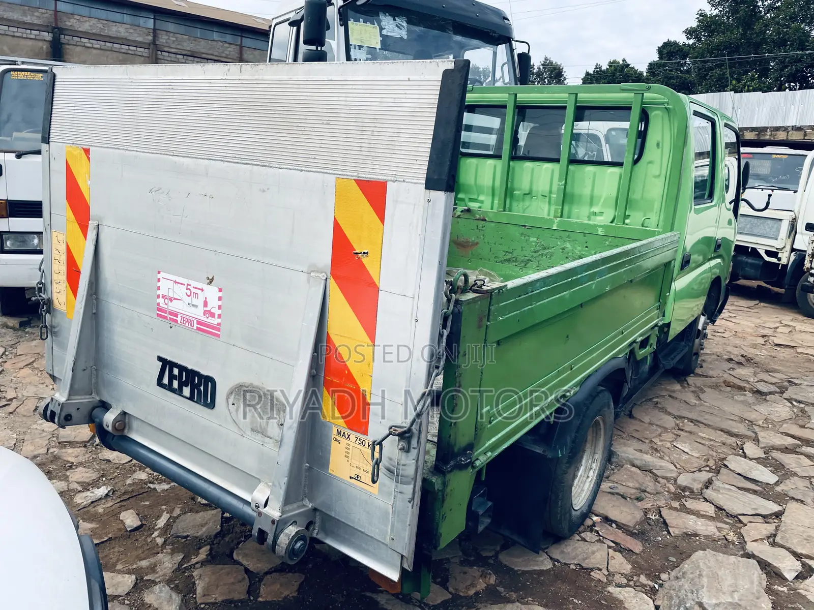 Hino Double Cabin
