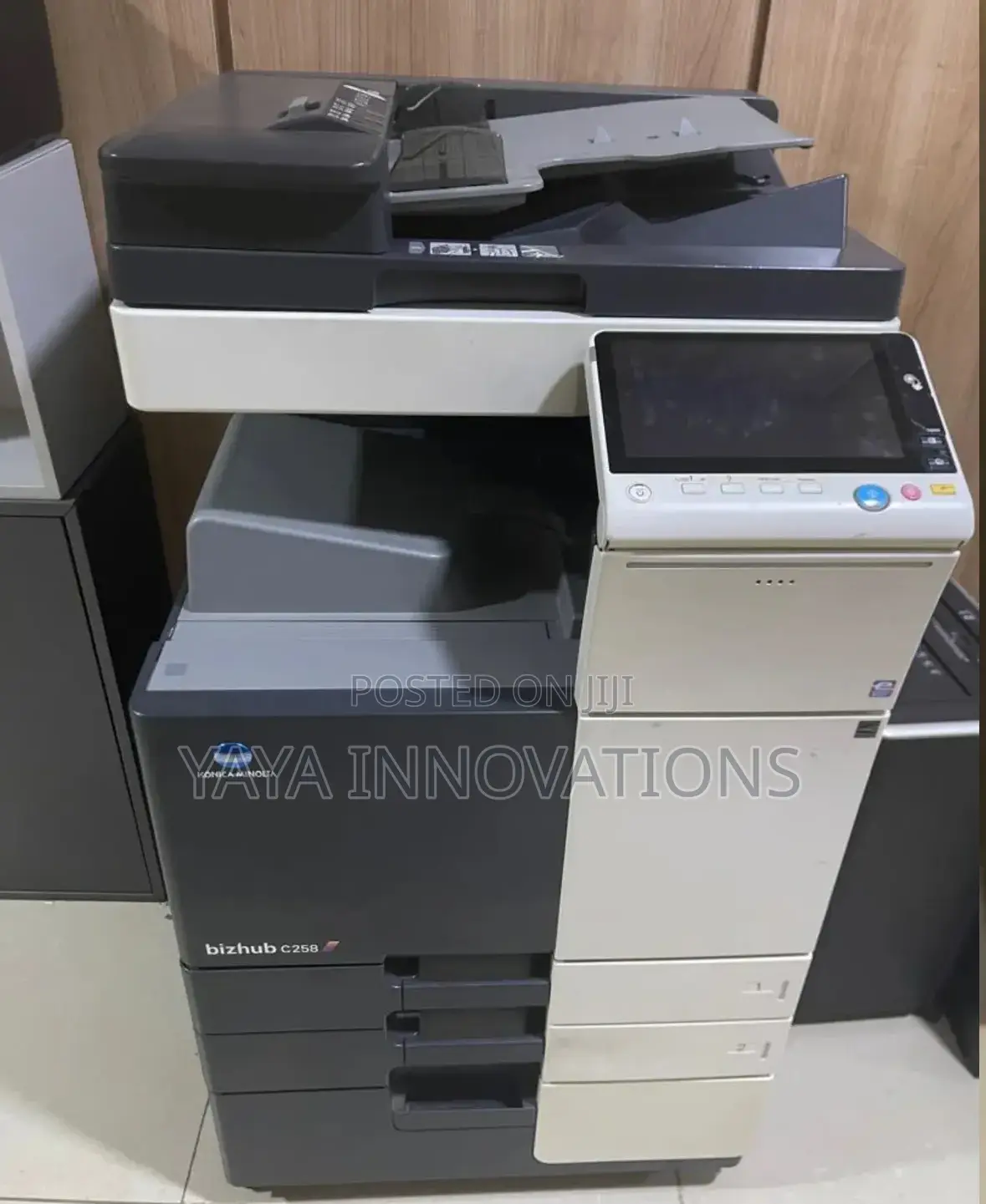 Konica Bizhub 258 - Vivid Colors