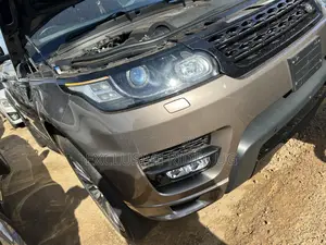 Land Rover Range Rover Sport 2017 Gold