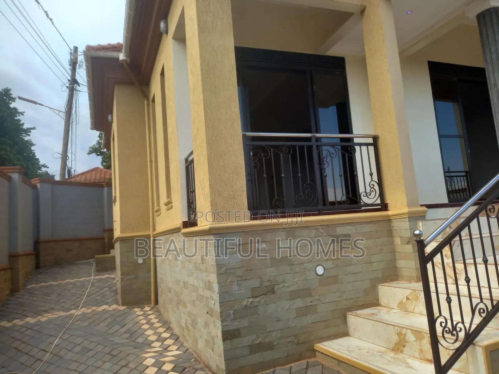 Furnished 4bdrm Bungalow in Kira, Nakawa for sale