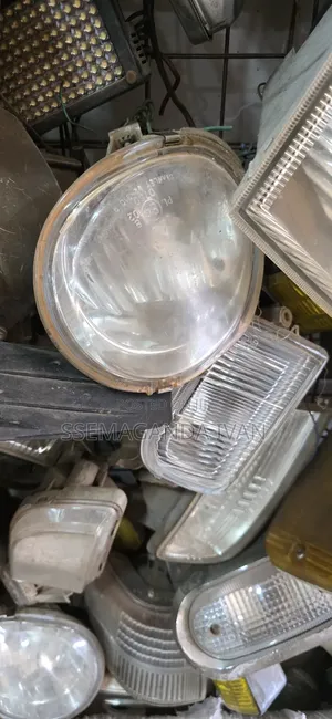 Nissan Verosa Spot Light Original