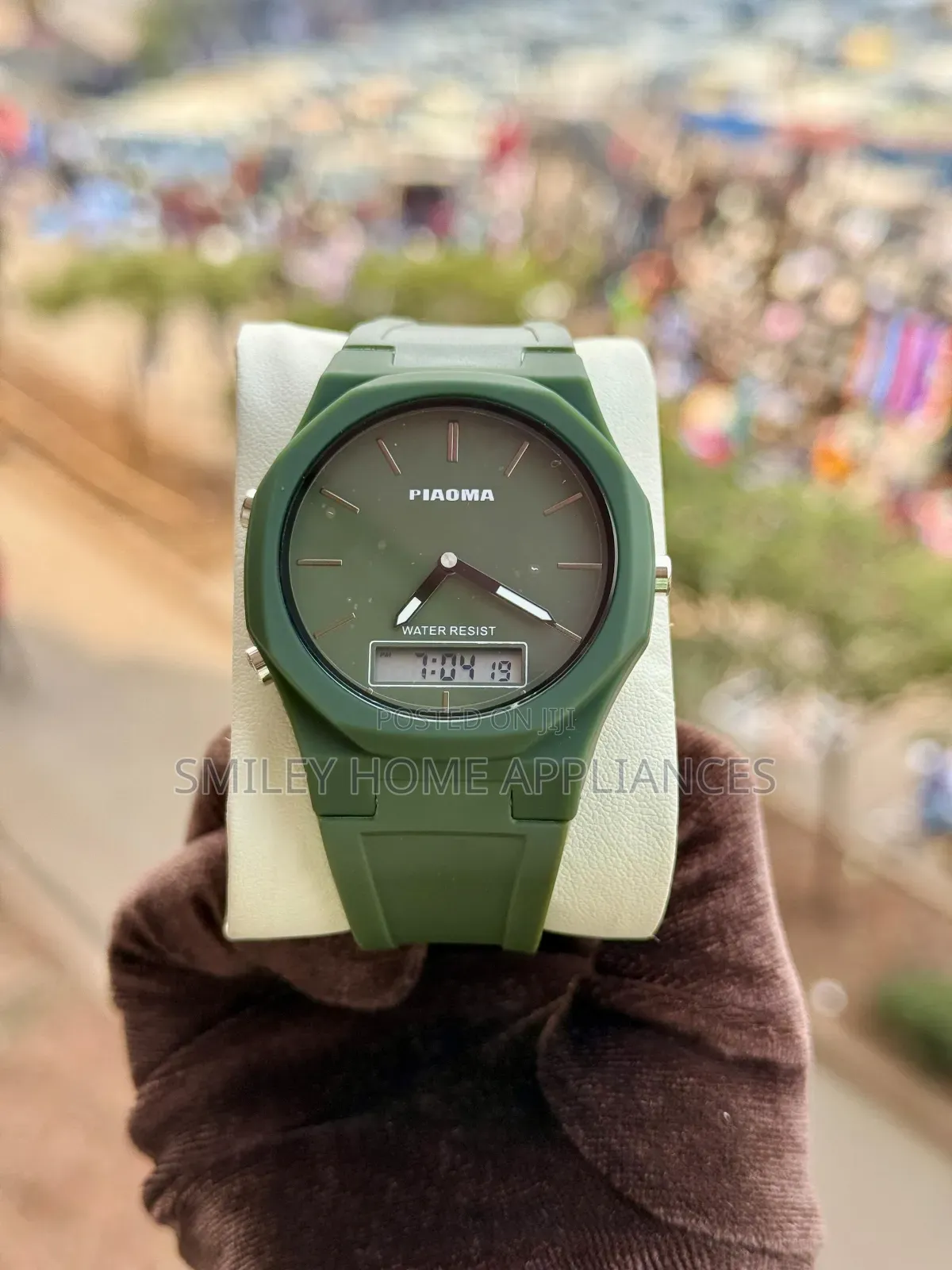 Piaoma Green Rubber Strapped Unisex Classy Analog Watch
