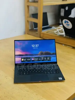 New Laptop Dell XPS 13 7390 16GB Intel Core I7 SSD 256GB