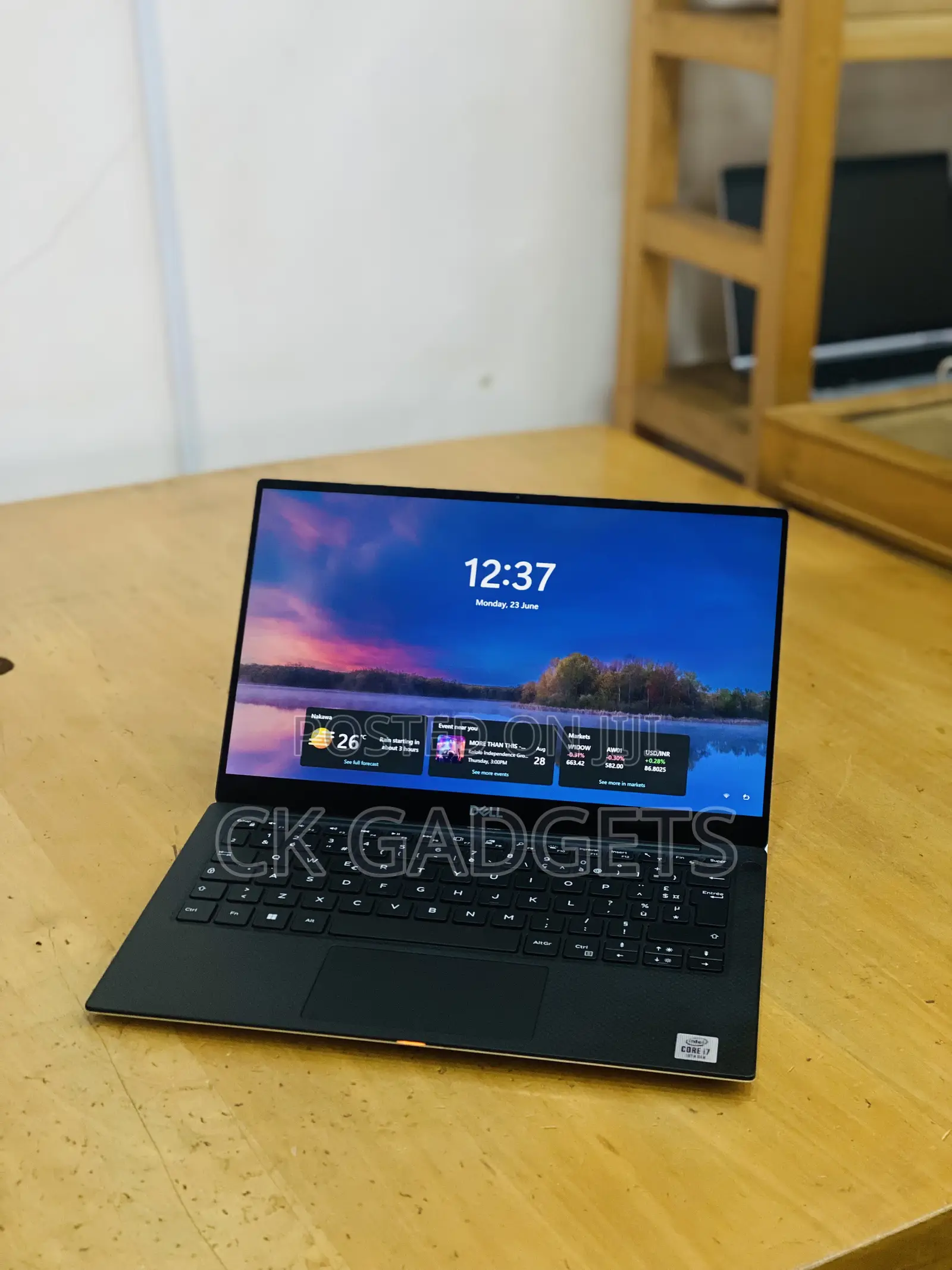 New Laptop Dell XPS 13 7390 16GB Intel Core I7 SSD 256GB