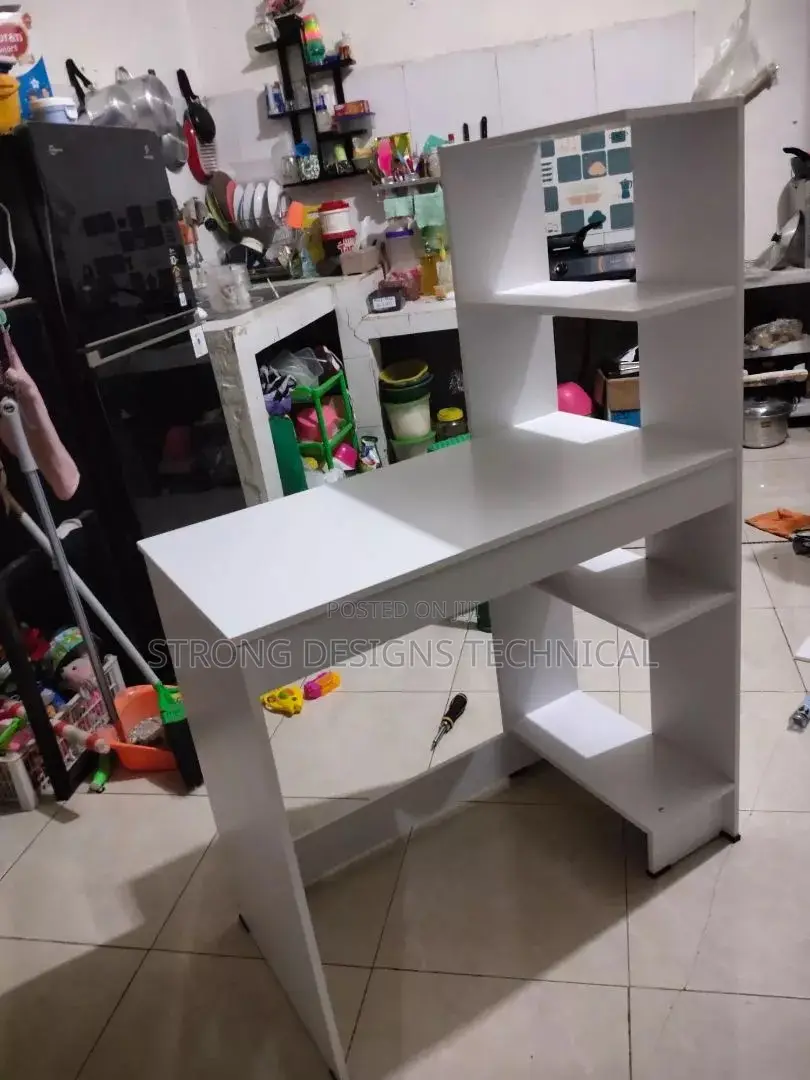 Manicure Table With Side Shelves for Nail Polish