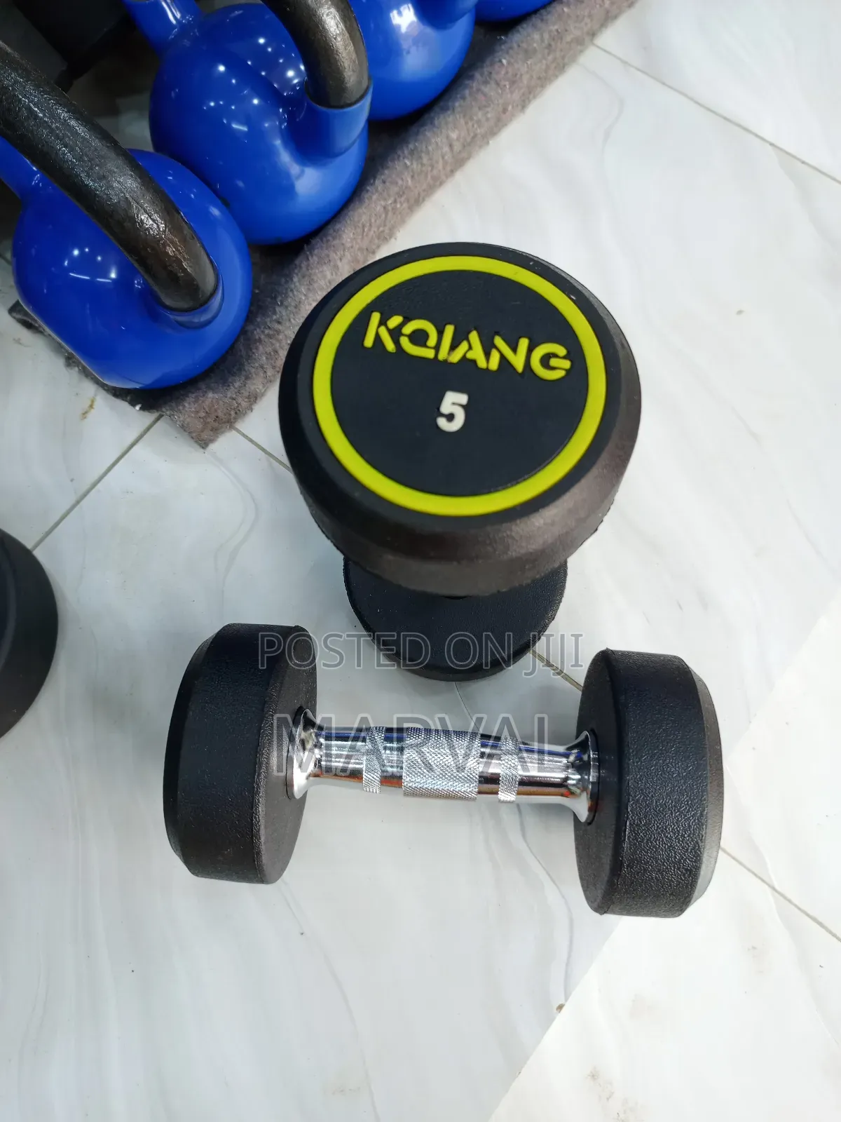 A Pair of 5kg Dumbbell Set ( 2pcs )