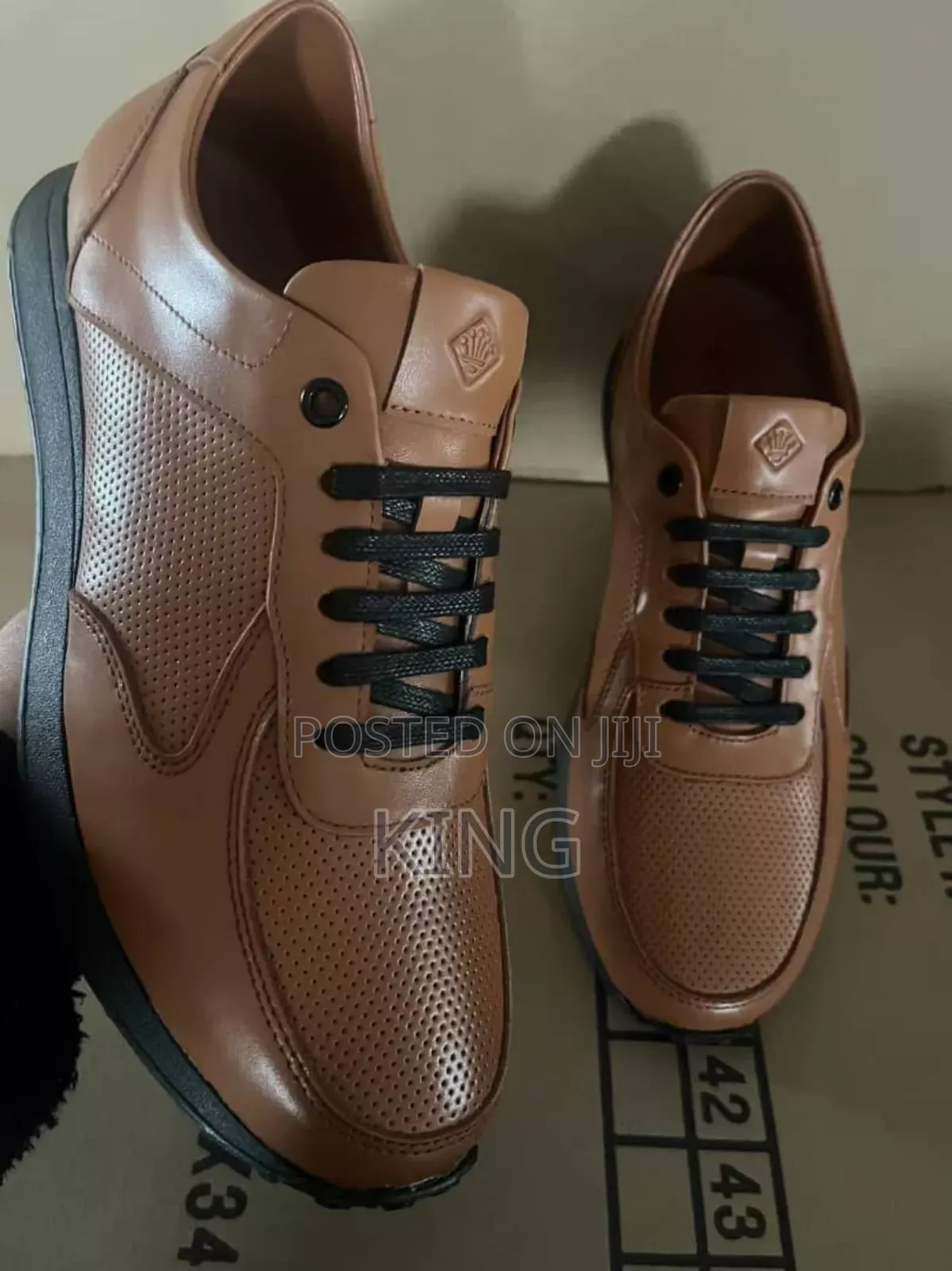 Genuine Leather Sneakers.