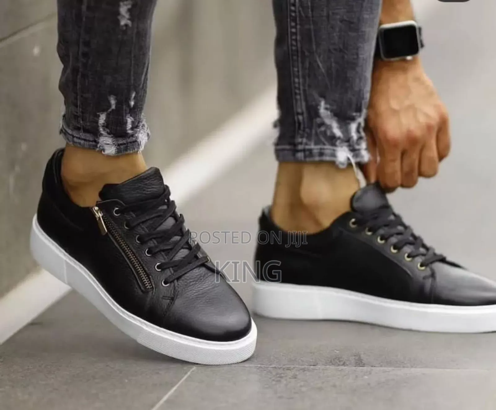 Theta Black Sneakers.