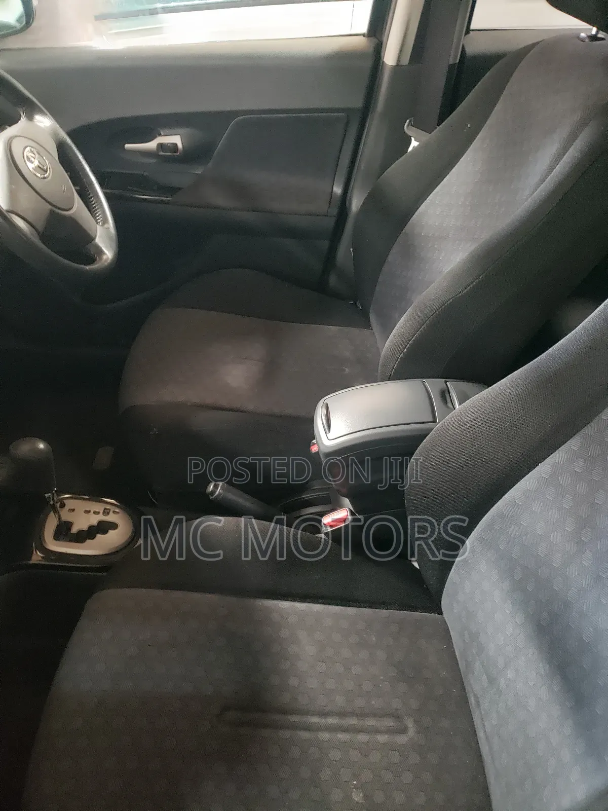 Toyota IST 2011 Black