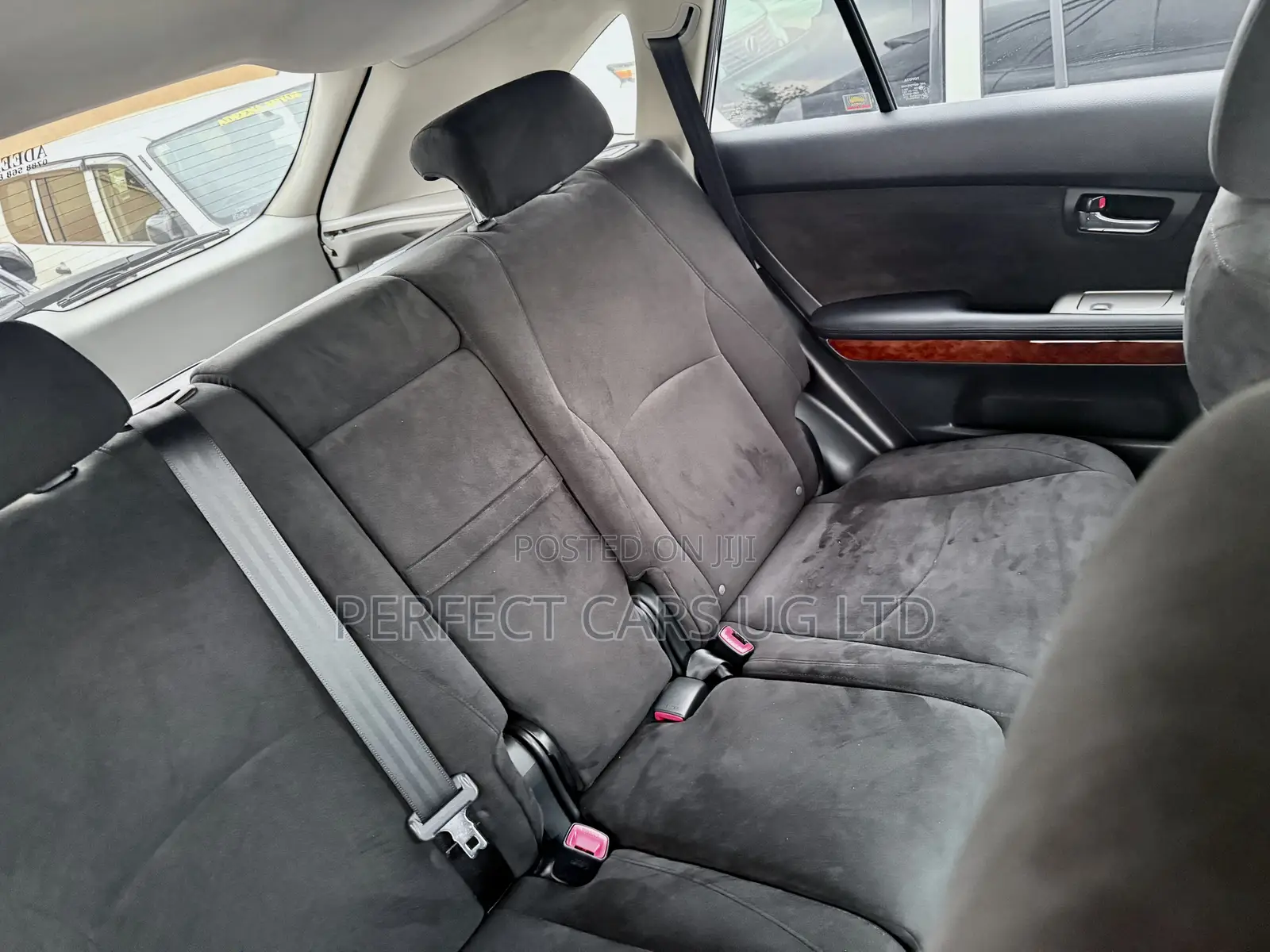 Toyota Harrier 2.4 2013 Black
