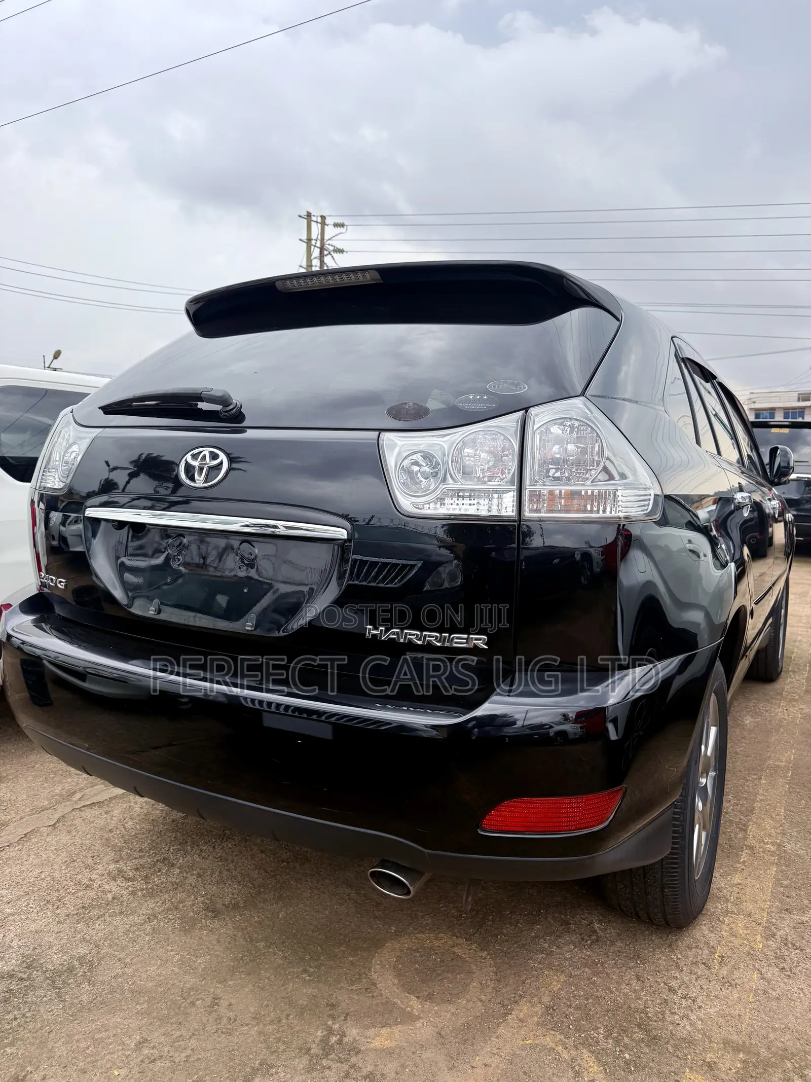 Toyota Harrier 2.4 2013 Black