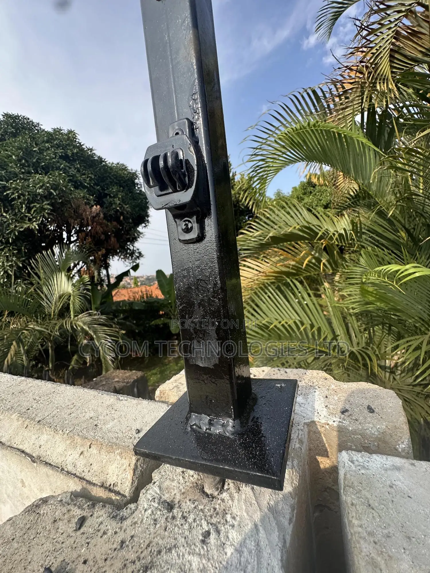 Electric Fence With Galvanized 40 Mm Stands