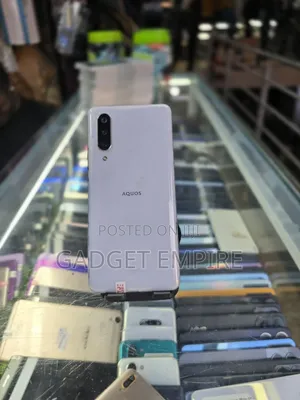 Photo - New Sharp Aquos Zero 5G Basic 128 GB Purple