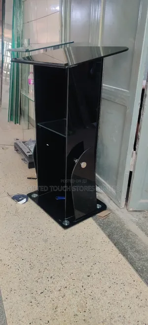 Black Classic Podium