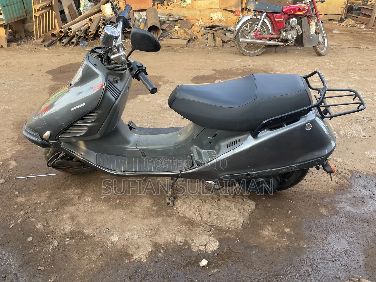 Honda 2011 Gray