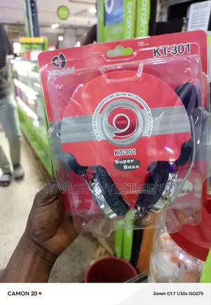 Headphones. Wired Headphones Kt301
