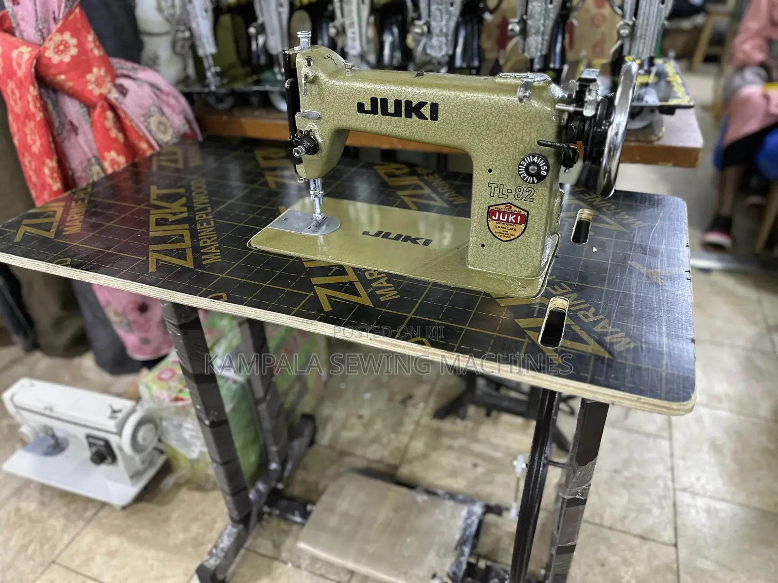 New Tl—82 Juki Sewing Machines With New Original Stands