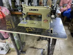 New Tl—82 Juki Sewing Machines With New Original Stands