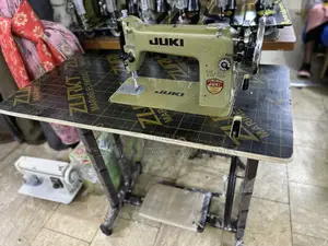 New Tl—82 Juki Sewing Machines With New Original Stands