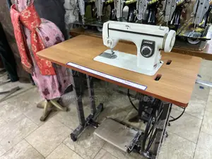 Janome Straight Sewing Machine With New Original Stand +