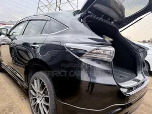 Toyota Harrier 2.0 2016 Black